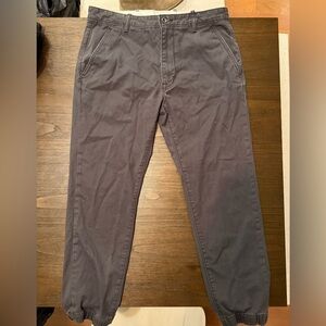 Levi's Men's Charcoal Chino Joggers